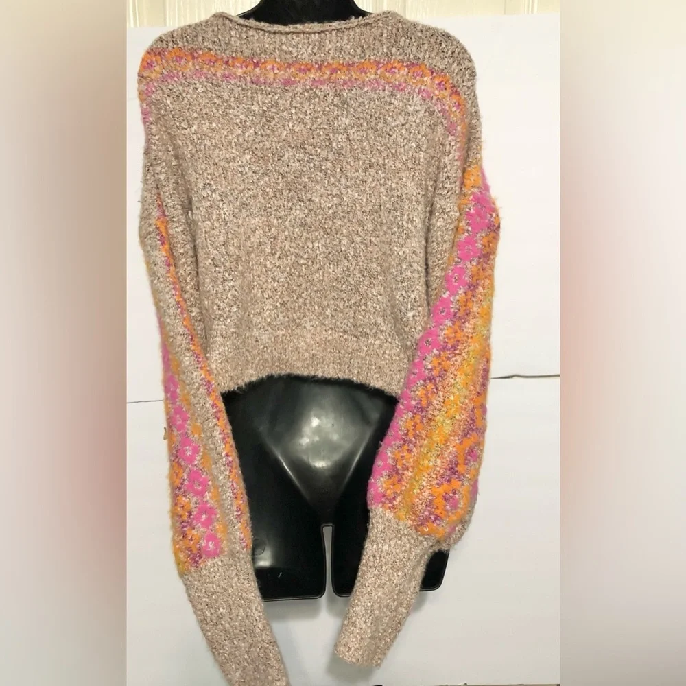 Free People snowflake tan colorblock fuzzy style sweater size‎ large brand new